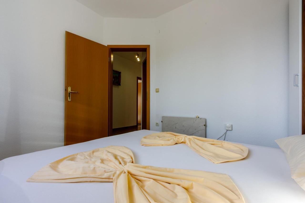Apartments Kulas Novi Vinodolski Exterior photo